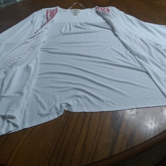 Cardigan with Red Thread Details in the Front and Sleeves - Picture 3 of 6